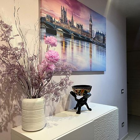 Stay In Style - Vibrant Condo In San Giovanni Lupatoto Zewnętrze zdjęcie